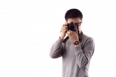 shooting camera professional cameraman smile 1127 2706